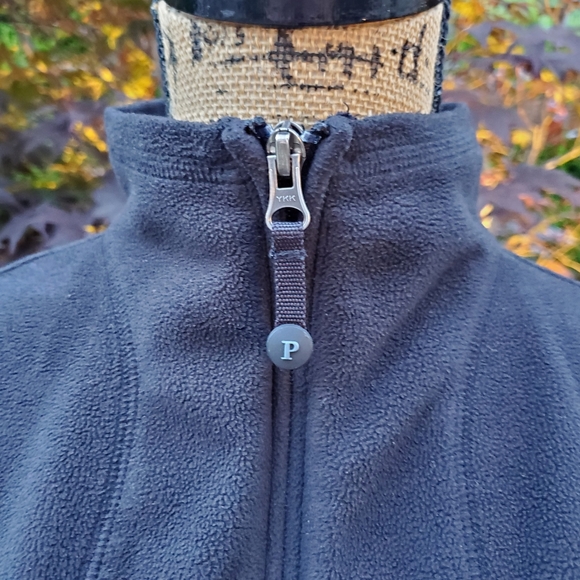 Pendleton Black Fleece Full Zip Vest - Picture 6 of 11